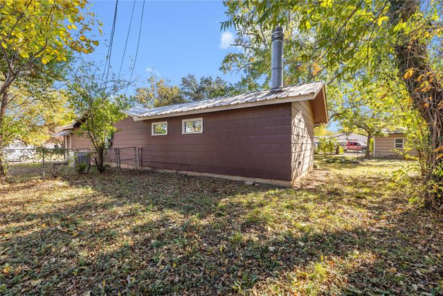 605 Valley View Drive, Brownwood, TX 76801