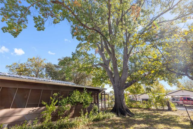 605 Valley View Drive, Brownwood, TX 76801