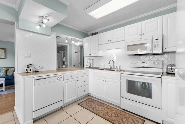 5905 S Kings Hwy Unit 327A, Myrtle Beach, SC 29575