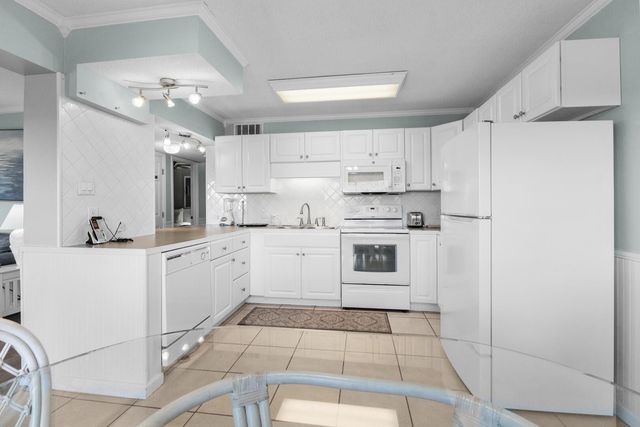 5905 S Kings Hwy Unit 327A, Myrtle Beach, SC 29575