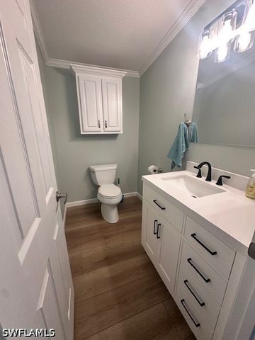 1509 Diamond Lake CIR, Naples, FL 34114
