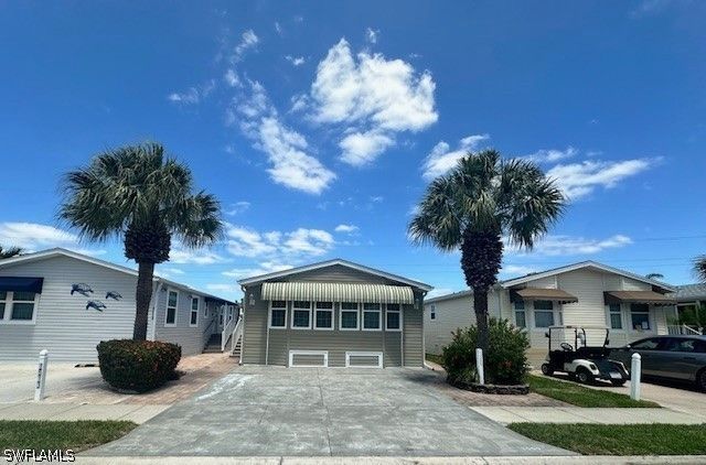 1509 Diamond Lake CIR, Naples, FL 34114