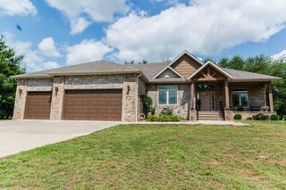1762 Hickory Ridge Circle, Nixa, MO 65714