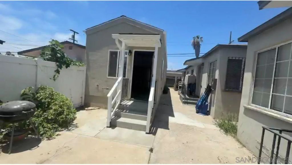 3772 Menlo Ave, San Diego, CA 92105