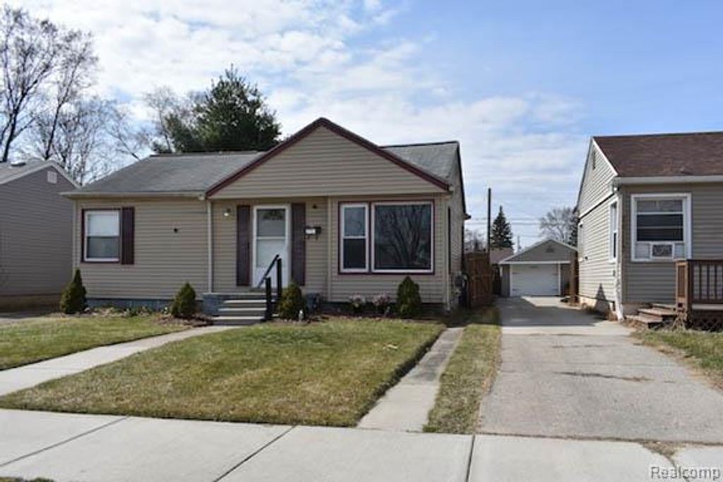 26103 Palmer Boulevard, Madison Heights, MI 48071