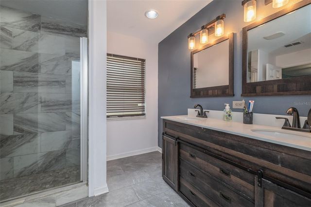 420 PINEAPPLE STREET, Orange City, FL 32763