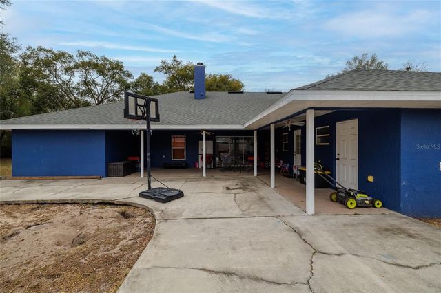 420 PINEAPPLE STREET, Orange City, FL 32763