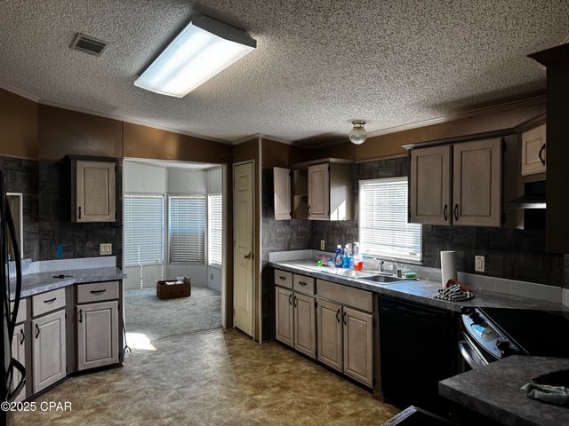 2929 Avon Road, Panama City, FL 32405