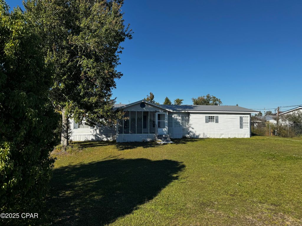 2929 Avon Road, Panama City, FL 32405