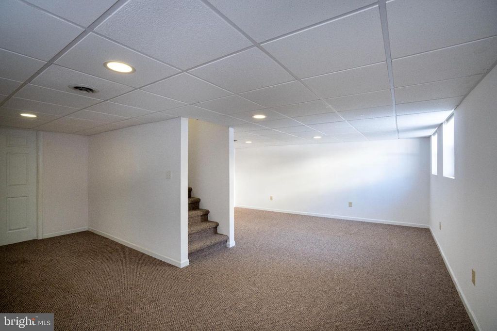 Image 38 of property listing at 119 GALA DR, State College, PA 16801