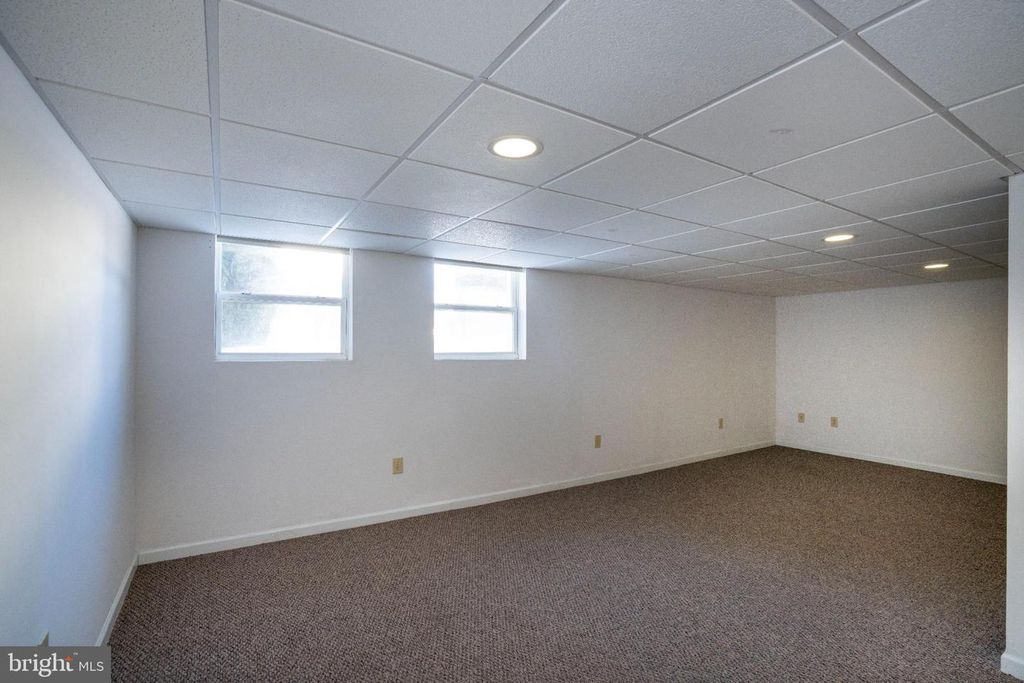 Image 39 of property listing at 119 GALA DR, State College, PA 16801