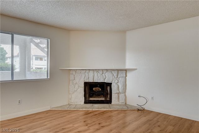 2713 Beaver Creek Court 102, Las Vegas, NV 89117