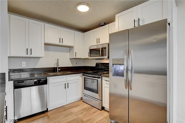 2713 Beaver Creek Court 102, Las Vegas, NV 89117