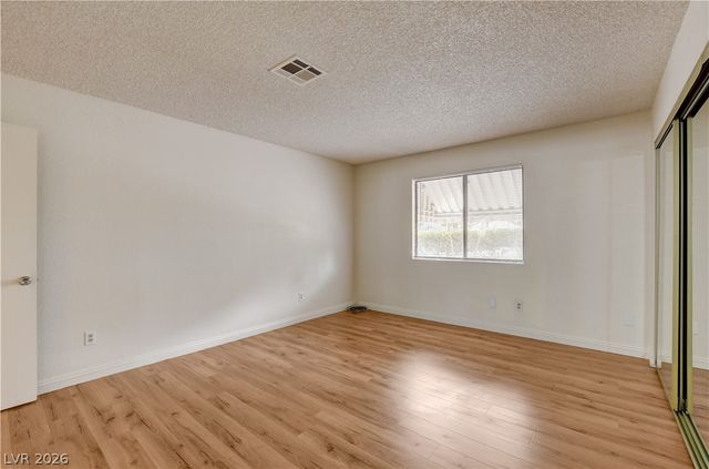 2713 Beaver Creek Court 102, Las Vegas, NV 89117