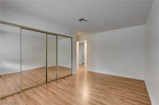2713 Beaver Creek Court 102, Las Vegas, NV 89117