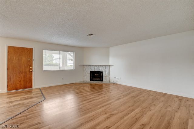 2713 Beaver Creek Court 102, Las Vegas, NV 89117