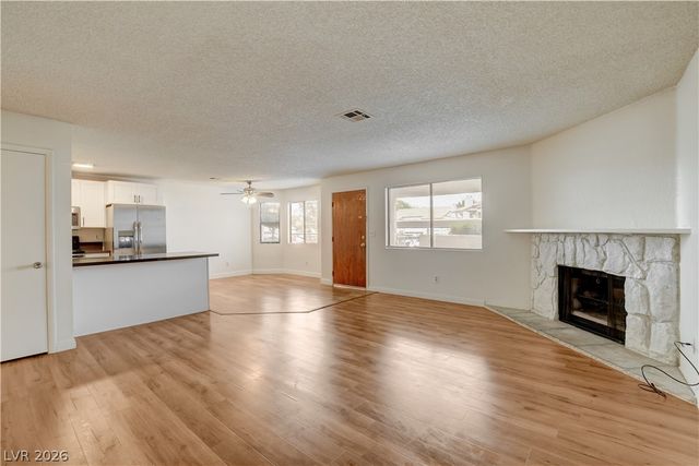2713 Beaver Creek Court 102, Las Vegas, NV 89117