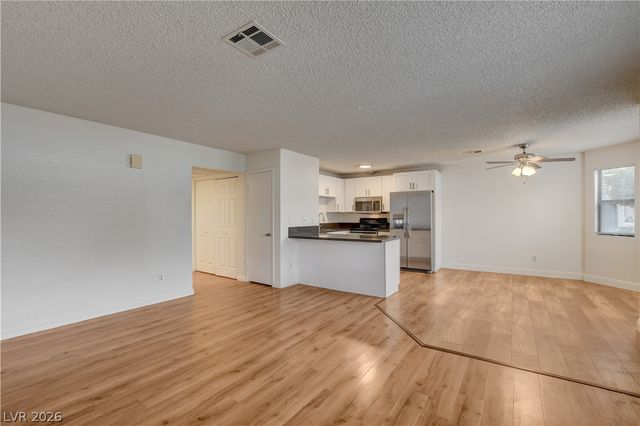 2713 Beaver Creek Court 102, Las Vegas, NV 89117