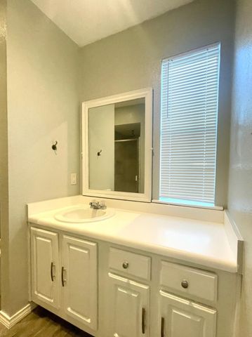 307 E Mitchell Street C, Arlington, TX 76010