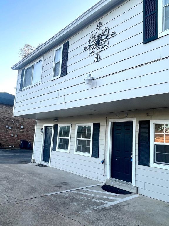 307 E Mitchell Street C, Arlington, TX 76010