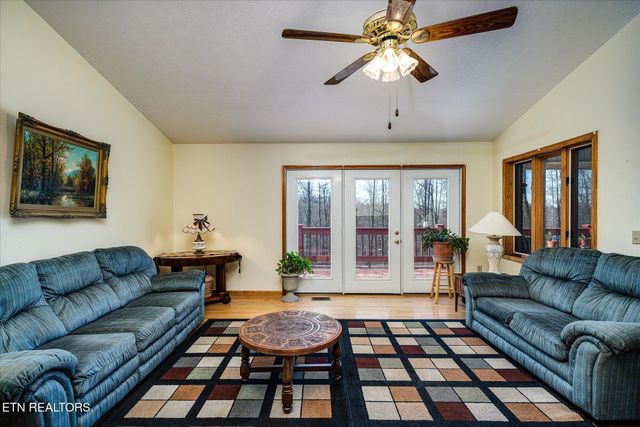 8631 MONTEREY HIGHWAY Hwy, Monterey, TN 38574