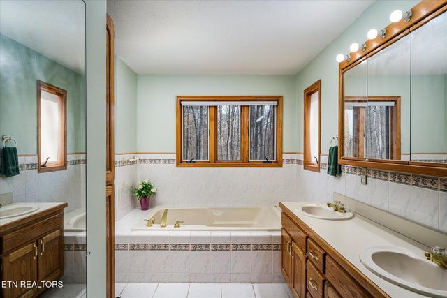 8631 MONTEREY HIGHWAY Hwy, Monterey, TN 38574