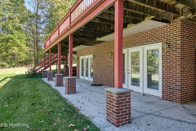 8631 MONTEREY HIGHWAY Hwy, Monterey, TN 38574