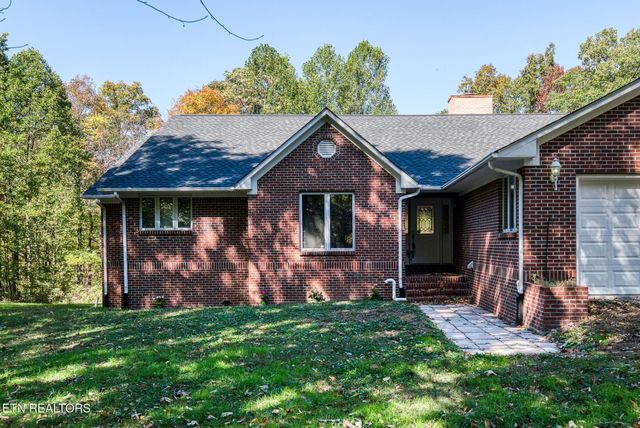 8631 MONTEREY HIGHWAY Hwy, Monterey, TN 38574