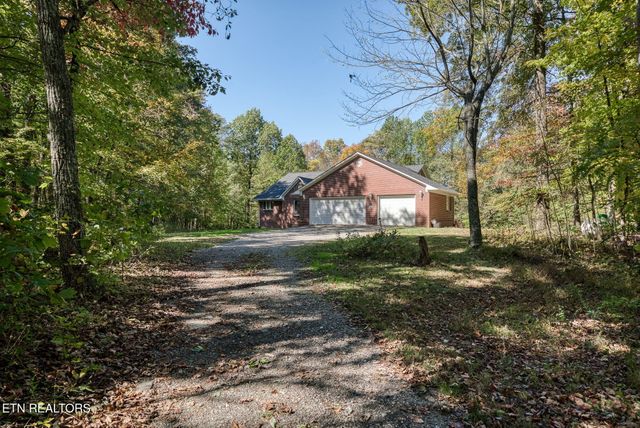 8631 MONTEREY HIGHWAY Hwy, Monterey, TN 38574