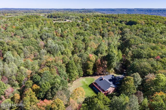 8631 MONTEREY HIGHWAY Hwy, Monterey, TN 38574