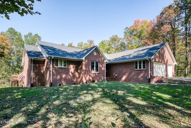 8631 MONTEREY HIGHWAY Hwy, Monterey, TN 38574