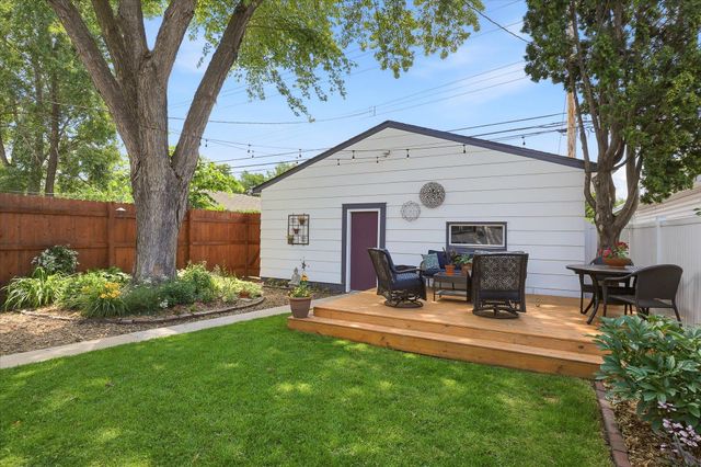 1008 Charles Avenue, Saint Paul, MN 55104