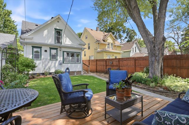 1008 Charles Avenue, Saint Paul, MN 55104