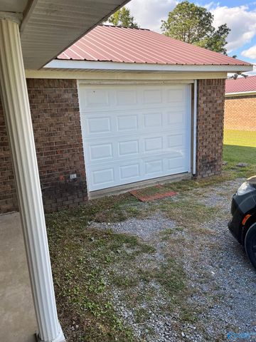 1462 County Road 571, Rainsville, AL 35986