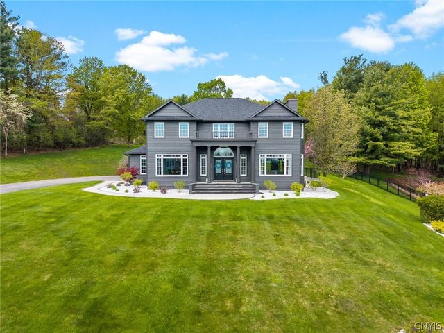 4595 Bloomsbury Drive, Onondaga, NY 13215