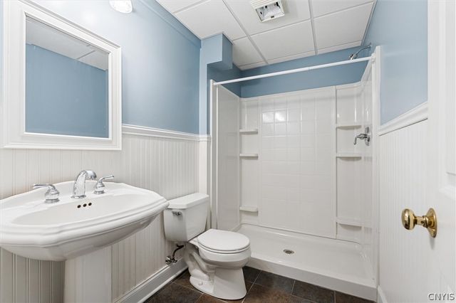 4595 Bloomsbury Drive, Onondaga, NY 13215