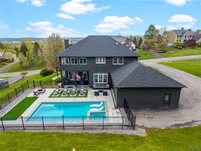 4595 Bloomsbury Drive, Onondaga, NY 13215