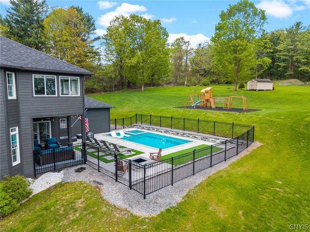 4595 Bloomsbury Drive, Onondaga, NY 13215