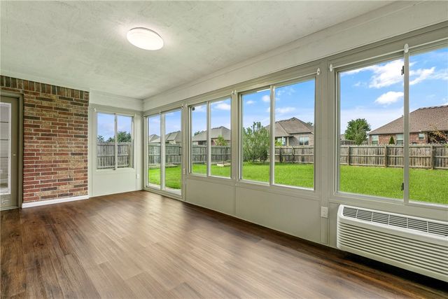 4202 SW Limestone Avenue, Bentonville, AR 72712