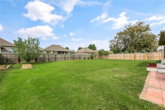 4202 SW Limestone Avenue, Bentonville, AR 72712