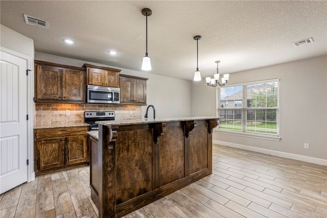 4202 SW Limestone Avenue, Bentonville, AR 72712