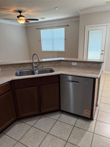 6182 Newcastle Lane, League City, TX 77573