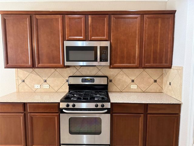 6182 Newcastle Lane, League City, TX 77573