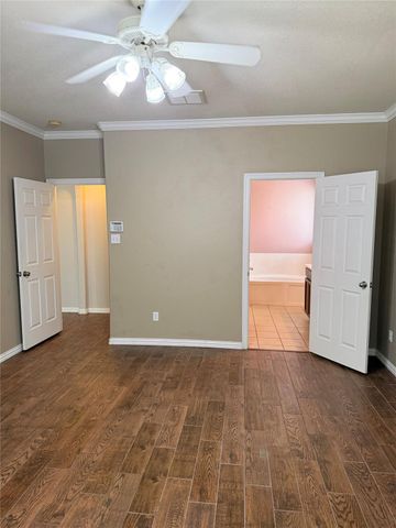 6182 Newcastle Lane, League City, TX 77573