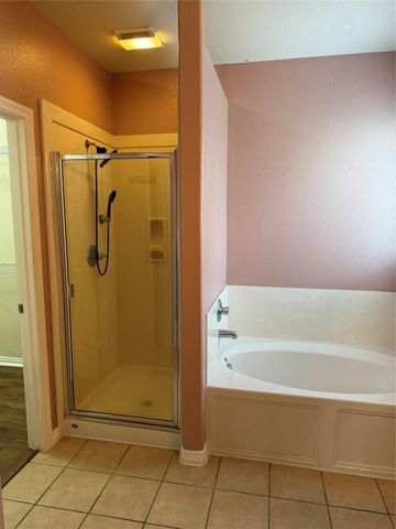 6182 Newcastle Lane, League City, TX 77573
