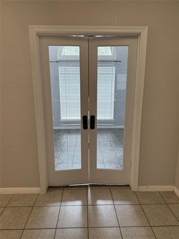 6182 Newcastle Lane, League City, TX 77573