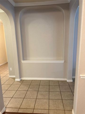 6182 Newcastle Lane, League City, TX 77573