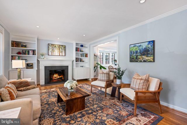 5191 LINNEAN TER NW, Washington, DC 20008