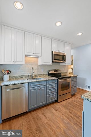 5191 LINNEAN TER NW, Washington, DC 20008