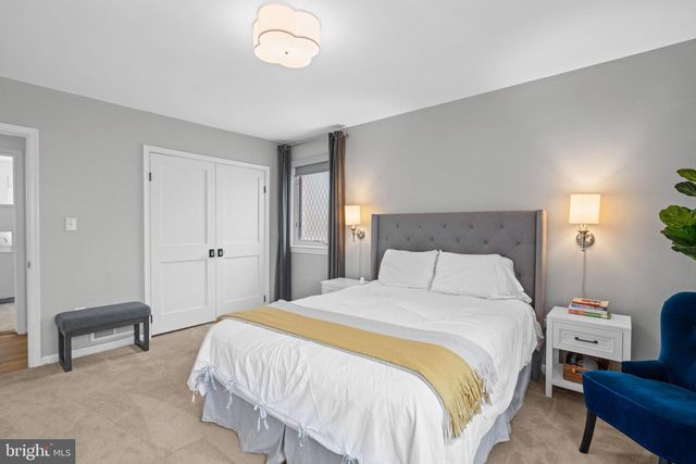 5191 LINNEAN TER NW, Washington, DC 20008